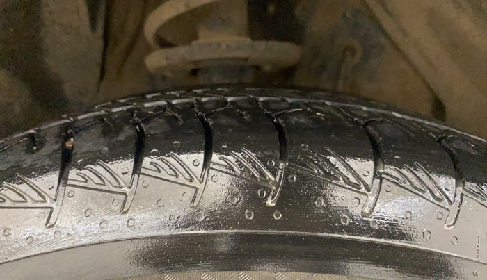 2023 Maruti Grand Vitara ZETA SMART HYBRID, Petrol, Manual, 18,981 km, Right Front Tyre Tread