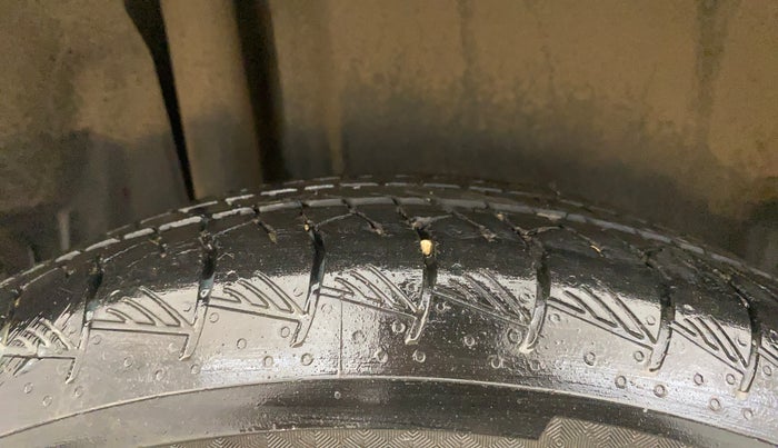 2023 Maruti Grand Vitara ZETA SMART HYBRID, Petrol, Manual, 18,981 km, Right Rear Tyre Tread