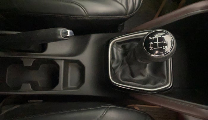 2023 Maruti Grand Vitara ZETA SMART HYBRID, Petrol, Manual, 18,981 km, Gear Lever