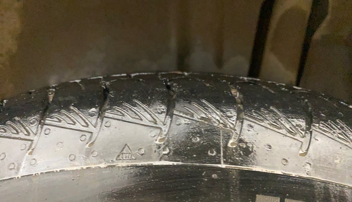 2023 Maruti Grand Vitara ZETA SMART HYBRID, Petrol, Manual, 18,981 km, Left Rear Tyre Tread