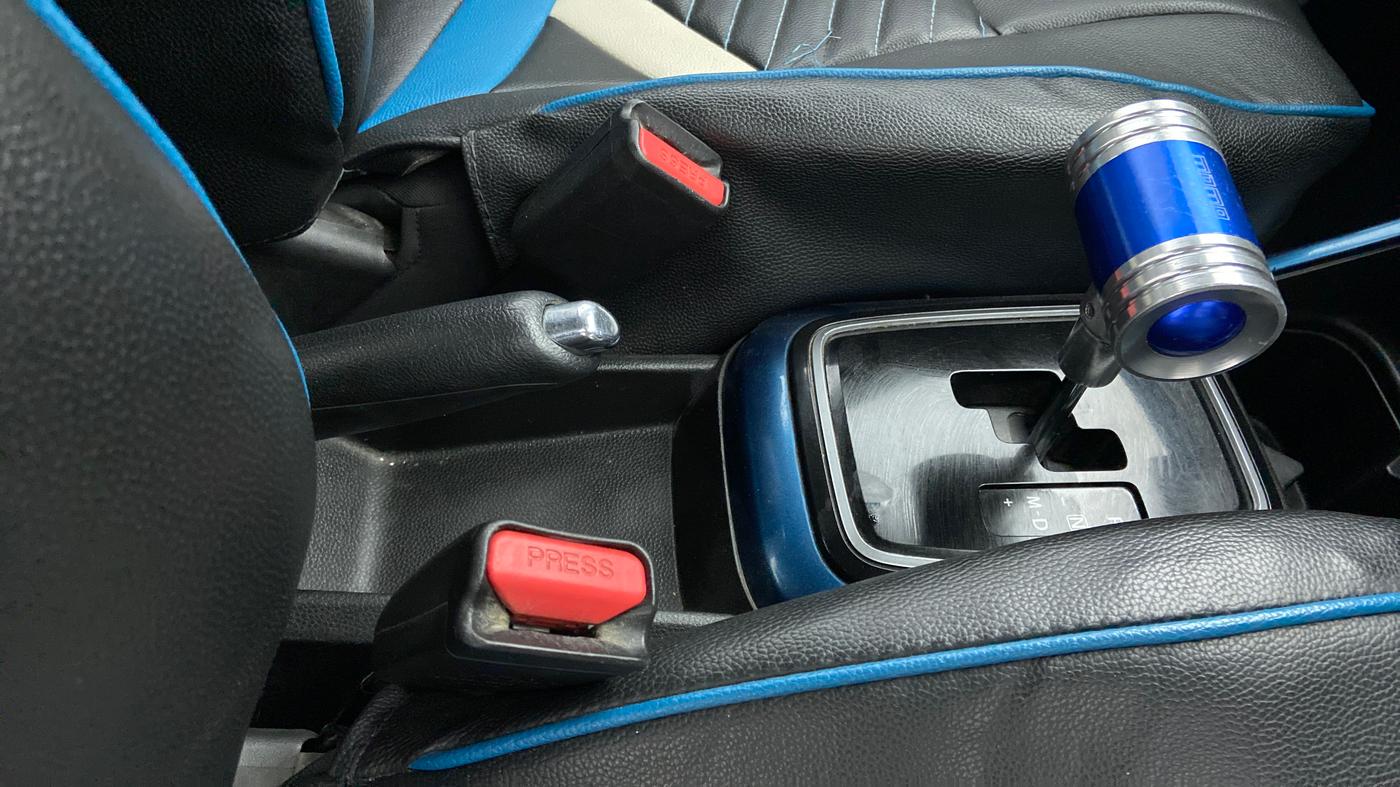 2017 Maruti IGNIS ZETA 1.3 AMT DUAL TONE, Diesel, Automatic, 98,700 km, Gear Lever