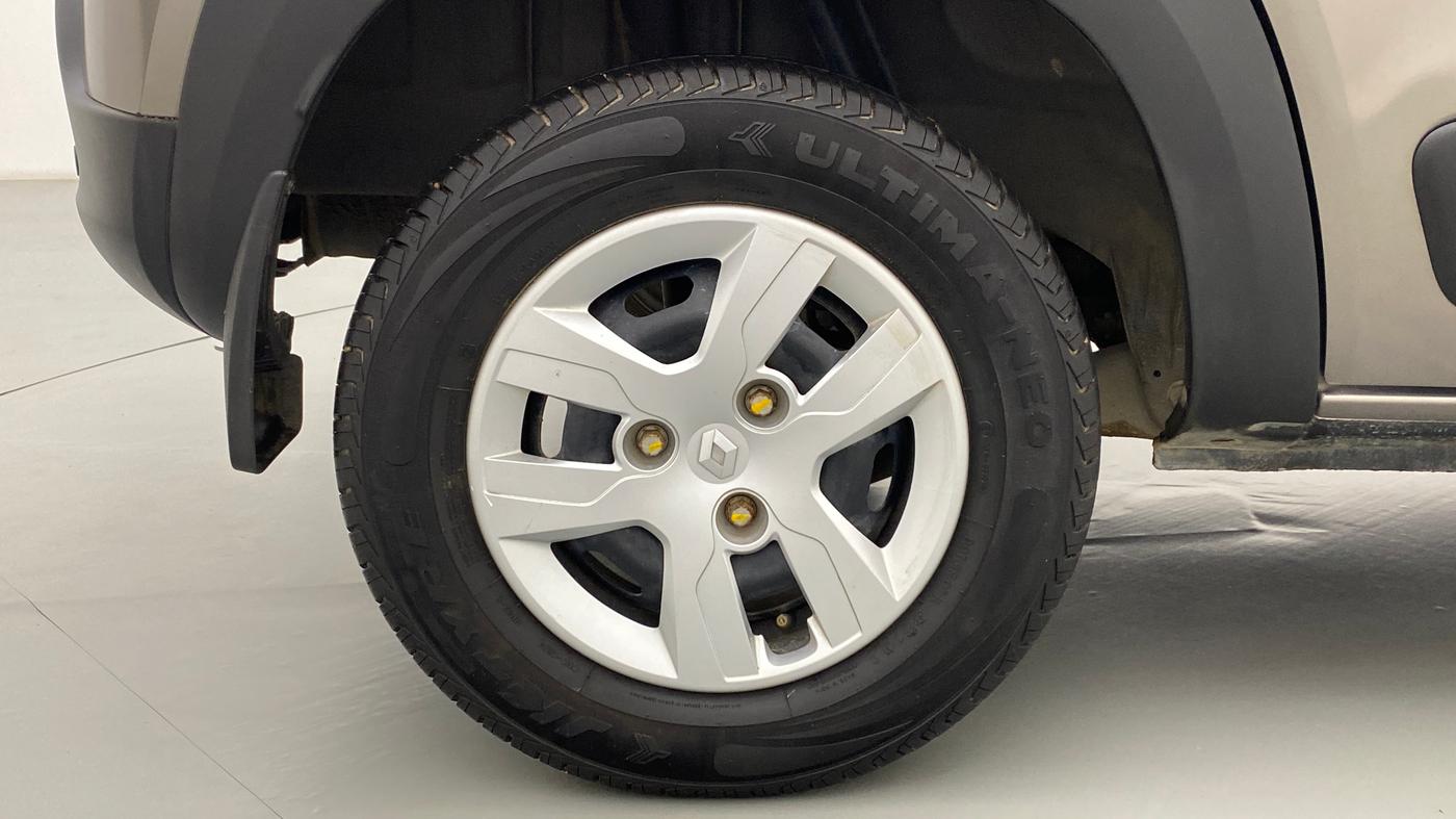 2018 Renault Kwid RXL, Petrol, Manual, 11,344 km, Right Rear Wheel