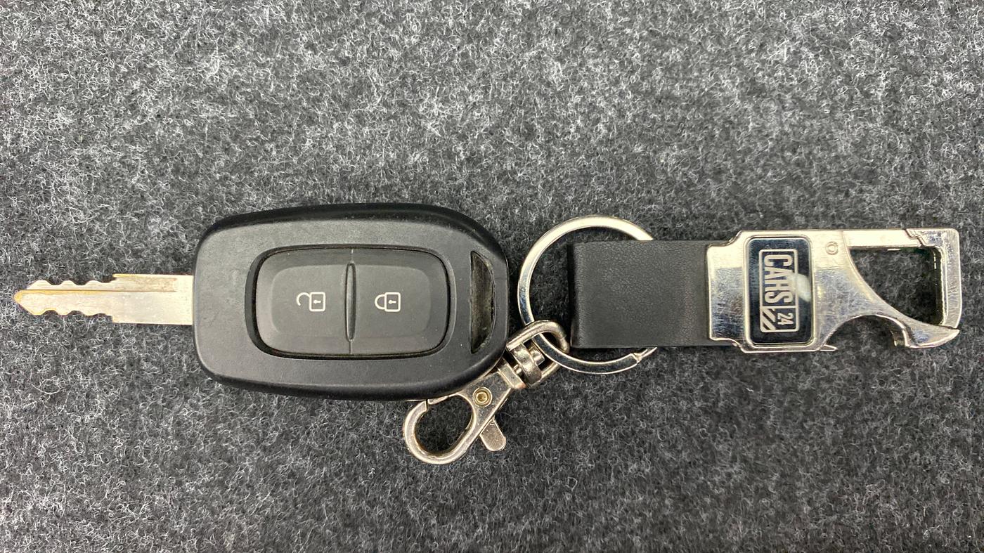 2018 Renault Kwid RXL, Petrol, Manual, 11,344 km, Key Close Up