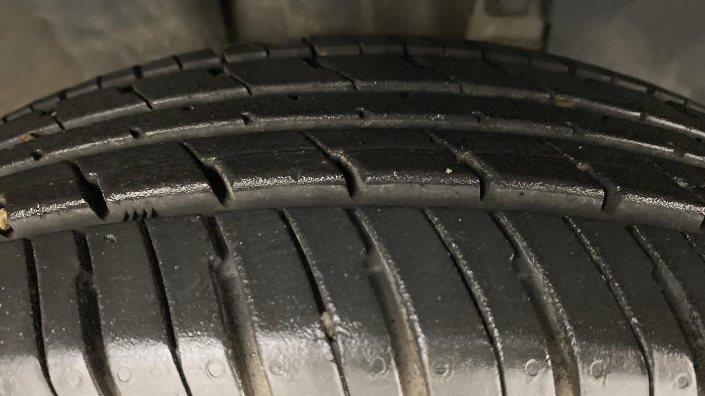 2018 Renault Kwid RXL, Petrol, Manual, 11,344 km, Right Front Tyre Tread