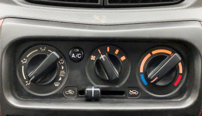 2017 Maruti Alto 800 VXI, Petrol, Manual, 66,439 km, AC Unit - Directional switch has minor damage