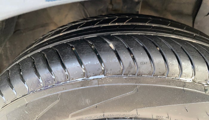 2022 Hyundai GRAND I10 NIOS SPORTZ 1.2 KAPPA VTVT, Petrol, Manual, 61,197 km, Right Front Tyre Tread