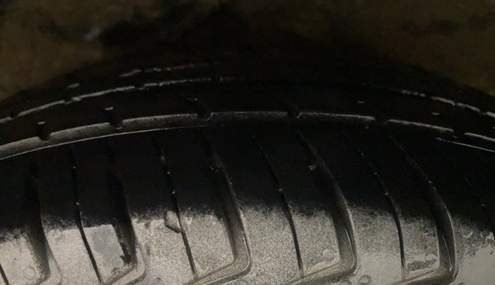 2013 Hyundai i10 SPORTZ 1.2 AT, Petrol, Automatic, 55,385 km, Left Rear Tyre Tread