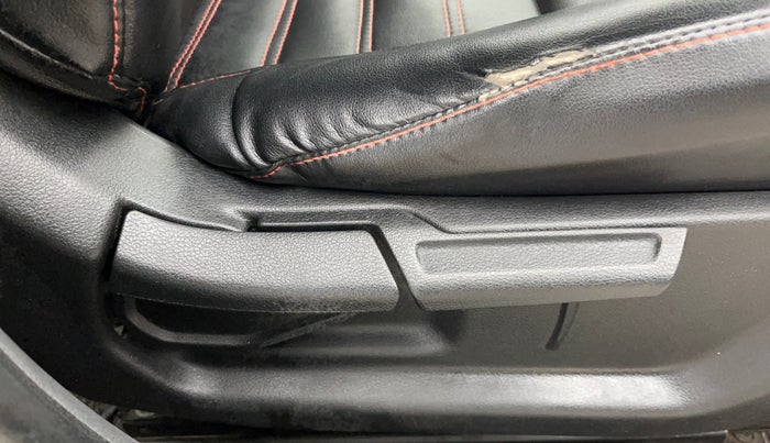 2020 Hyundai AURA SX+ 1.0 TURBO GDI MT, Petrol, Manual, 46,828 km, Driver Side Adjustment Panel