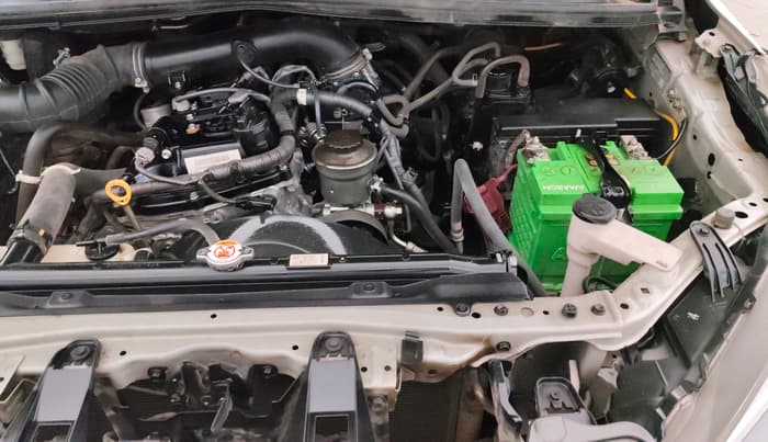 2022 Toyota Innova Crysta 2.7 ZX AT 7 STR, Petrol, Automatic, 61,002 km, Engine View - Left