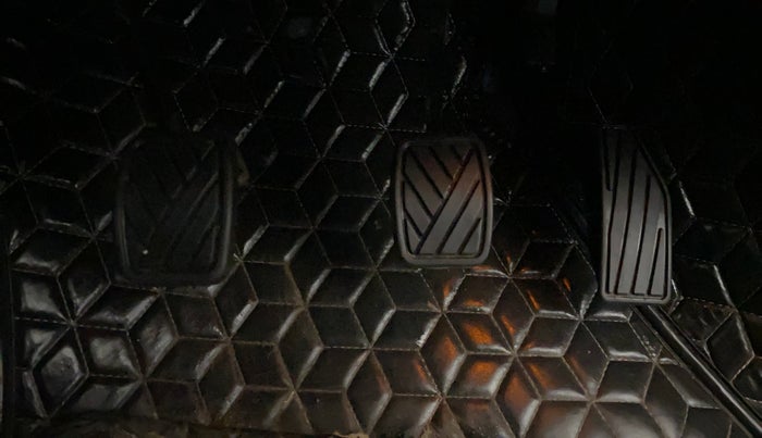 2024 Toyota Urban Cruiser Taisor V 1.0 Petrol MT, Petrol, Manual, 3,060 km, Pedals