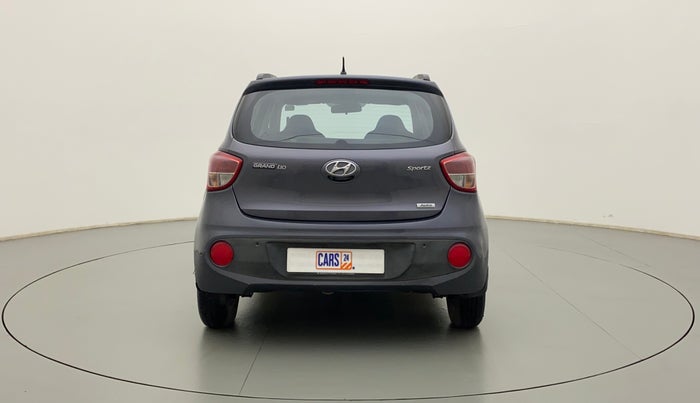 2017 Hyundai Grand i10 SPORTZ (O) AT 1.2 KAPPA VTVT, Petrol, Automatic, 33,077 km, Back/Rear