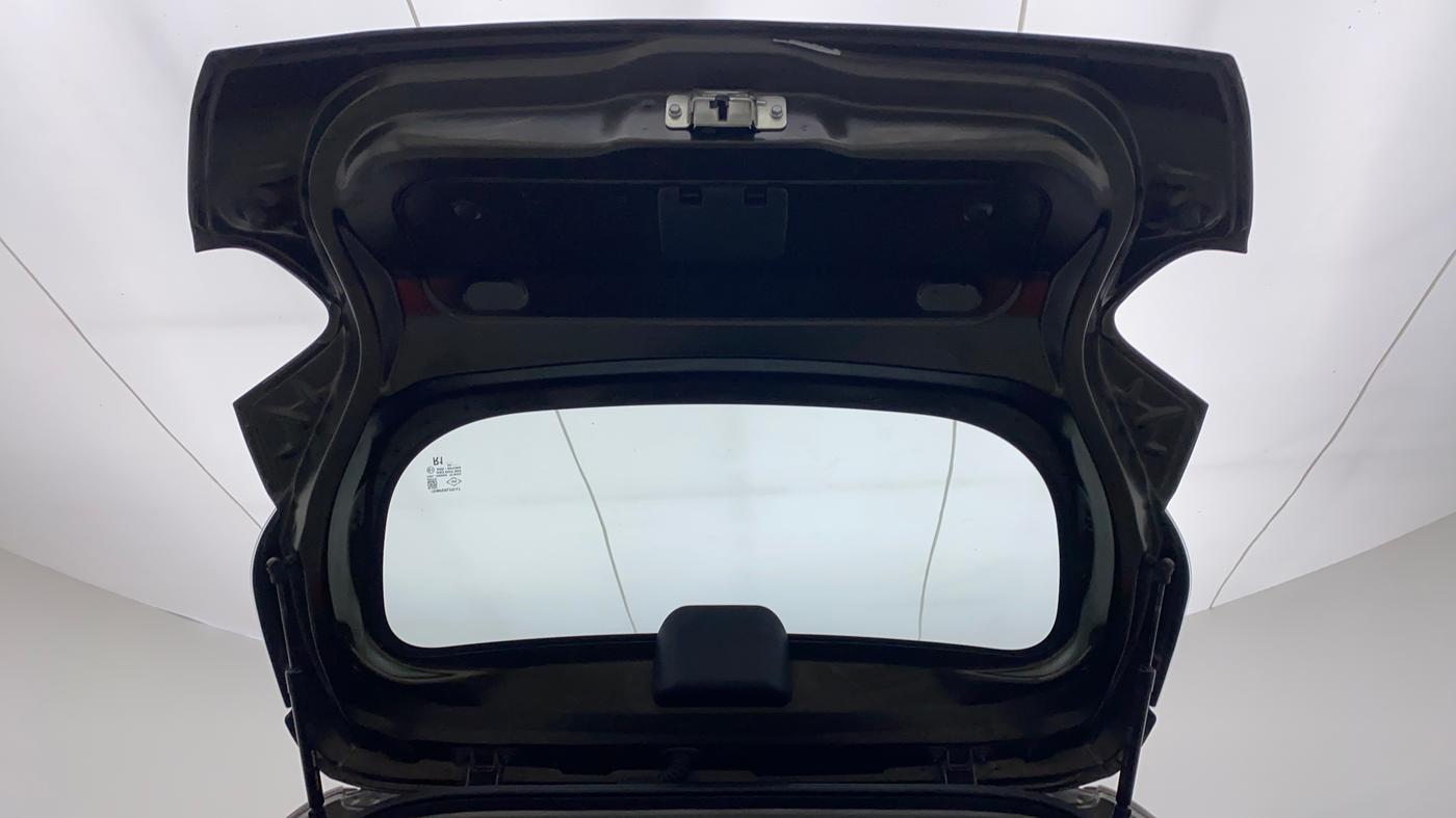 2017 Renault Kwid RXT 1.0 EASY-R  AT, Petrol, Automatic, 19,419 km, Boot Door Open