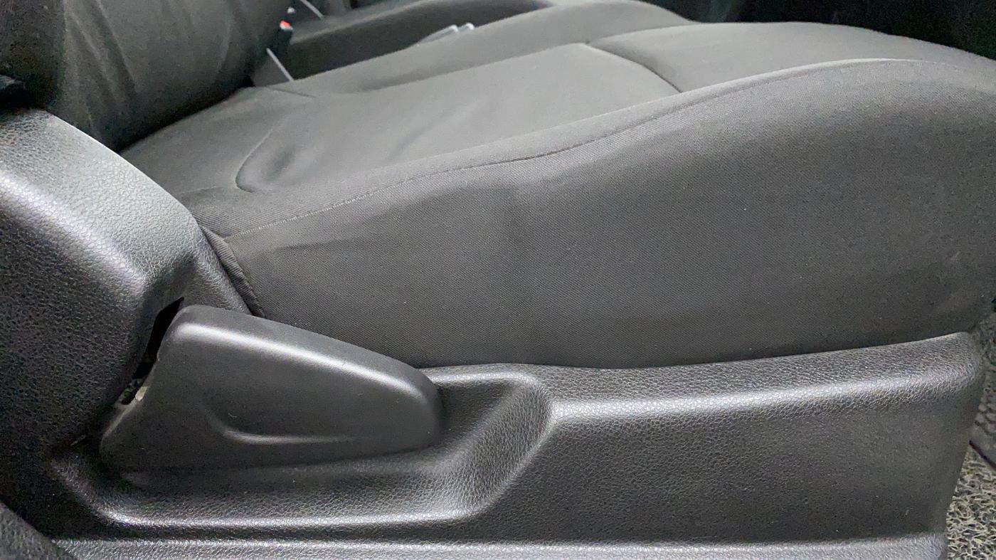 2017 Renault Kwid RXT 1.0 EASY-R  AT, Petrol, Automatic, 19,419 km, Driver Side Adjustment Panel