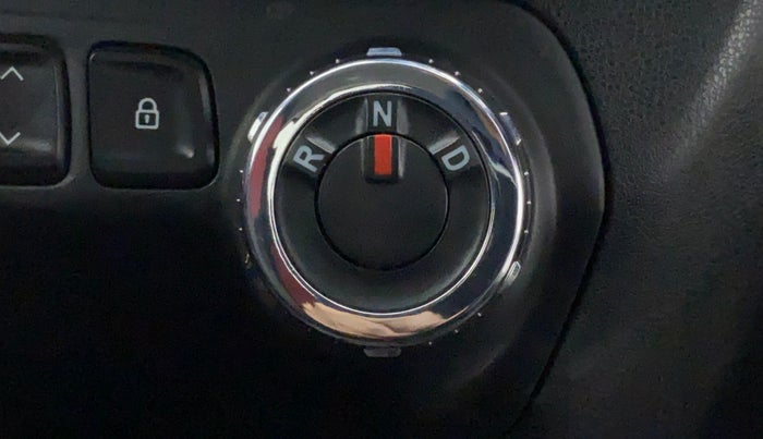 2017 Renault Kwid RXT 1.0 EASY-R  AT, Petrol, Automatic, 19,419 km, Gear Lever
