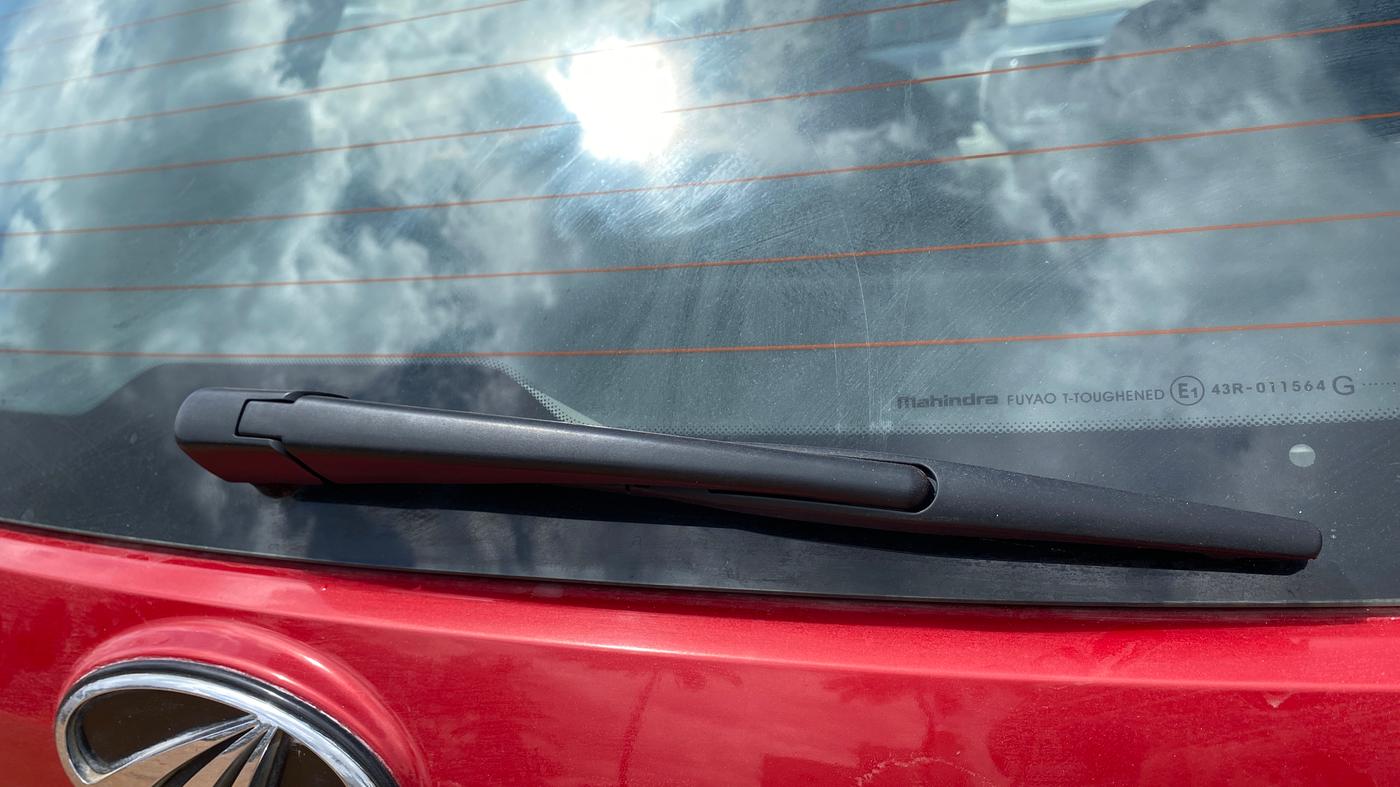 2019 Mahindra XUV300 W8 1.2 PETROL, Petrol, Manual, 38,170 km, Rear Wiper