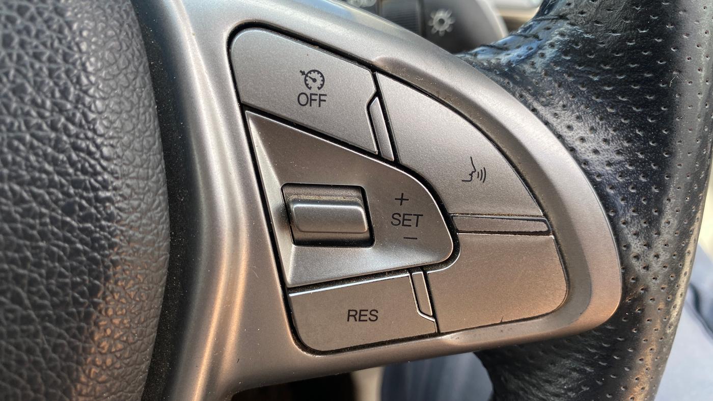 2019 Mahindra XUV300 W8 1.2 PETROL, Petrol, Manual, 38,170 km, Adaptive Cruise Control