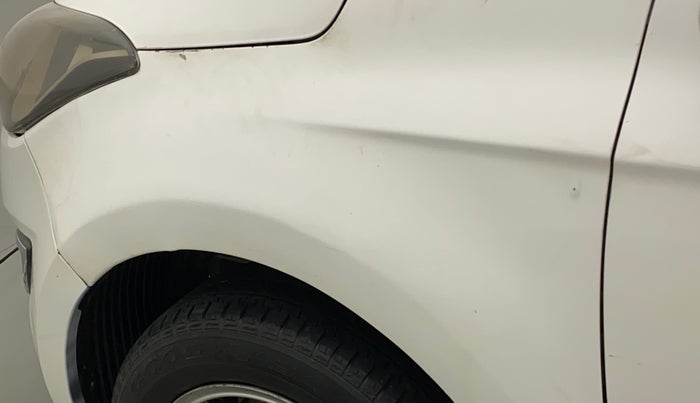 2013 Hyundai i20 MAGNA (O) 1.2, Petrol, Manual, 70,894 km, Front passenger door - Minor scratches