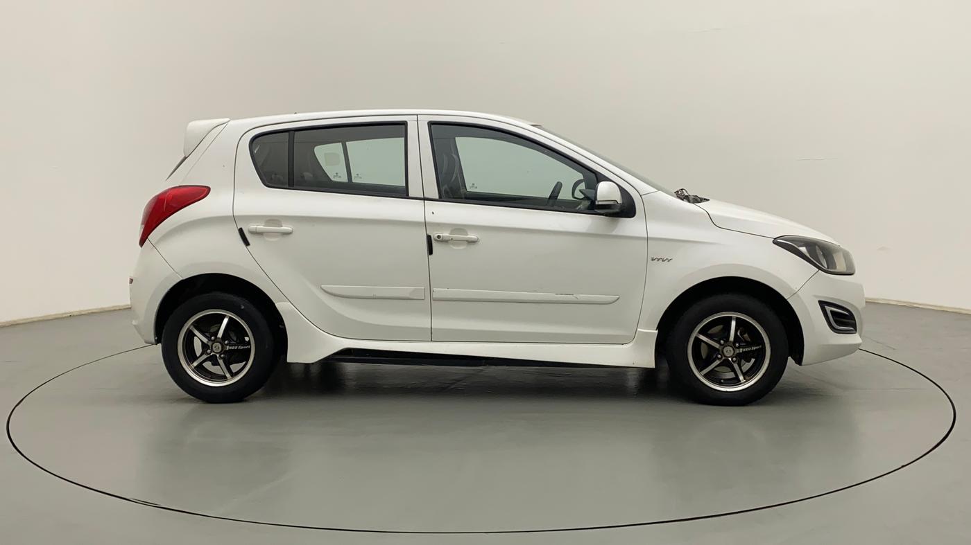 2013 Hyundai i20 MAGNA (O) 1.2, Petrol, Manual, 70,894 km, Right Side View