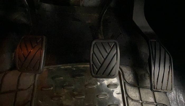 2022 Maruti Grand Vitara ZETA SMART HYBRID, Petrol, Manual, 87,704 km, Pedals