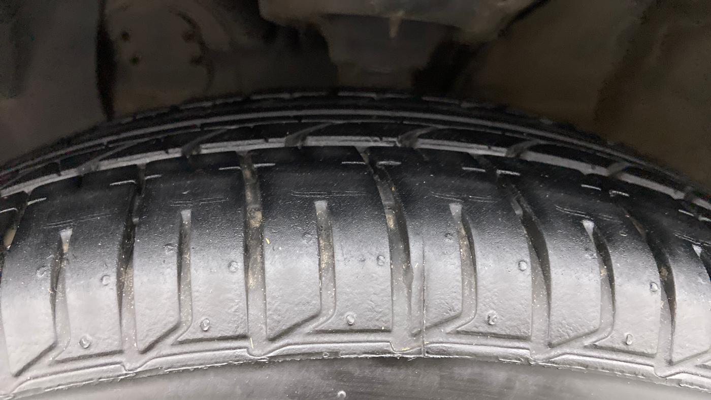 2018 Hyundai Elite i20 ASTA 1.2, Petrol, Manual, 59,857 km, Left Front Tyre Tread