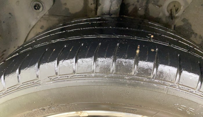 2014 Hyundai Elite i20 SPORTZ 1.2 (O), Petrol, Manual, 53,971 km, Right Rear Tyre Tread