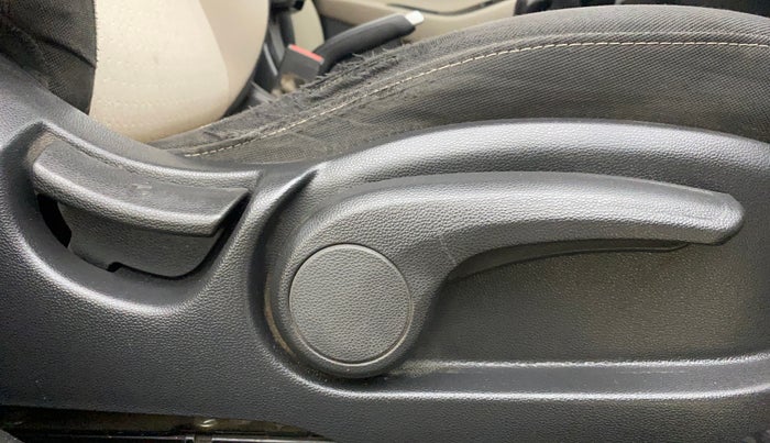 2014 Hyundai Elite i20 SPORTZ 1.2 (O), Petrol, Manual, 53,971 km, Driver Side Adjustment Panel