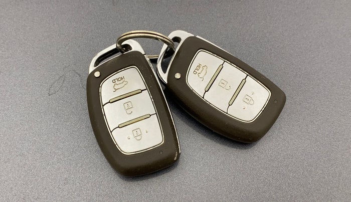 2014 Hyundai Elite i20 SPORTZ 1.2 (O), Petrol, Manual, 53,971 km, Key Close Up