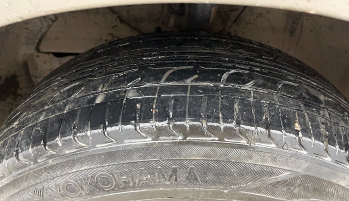 2022 Maruti Dzire VXI CNG, CNG, Manual, 73,464 km, Left Front Tyre Tread
