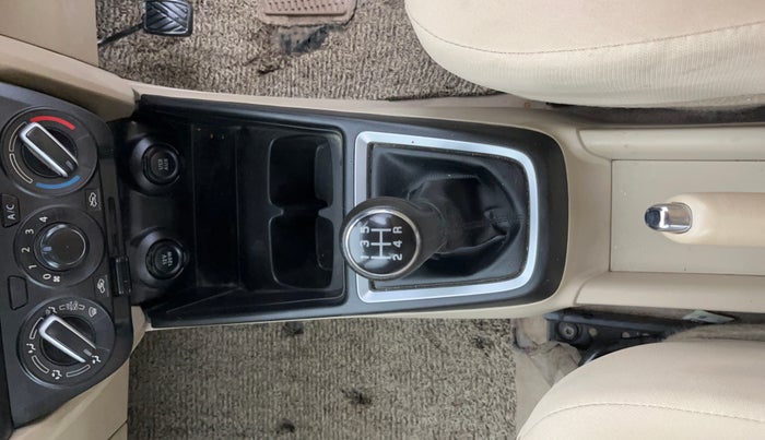 2022 Maruti Dzire VXI CNG, CNG, Manual, 73,464 km, Gear Lever