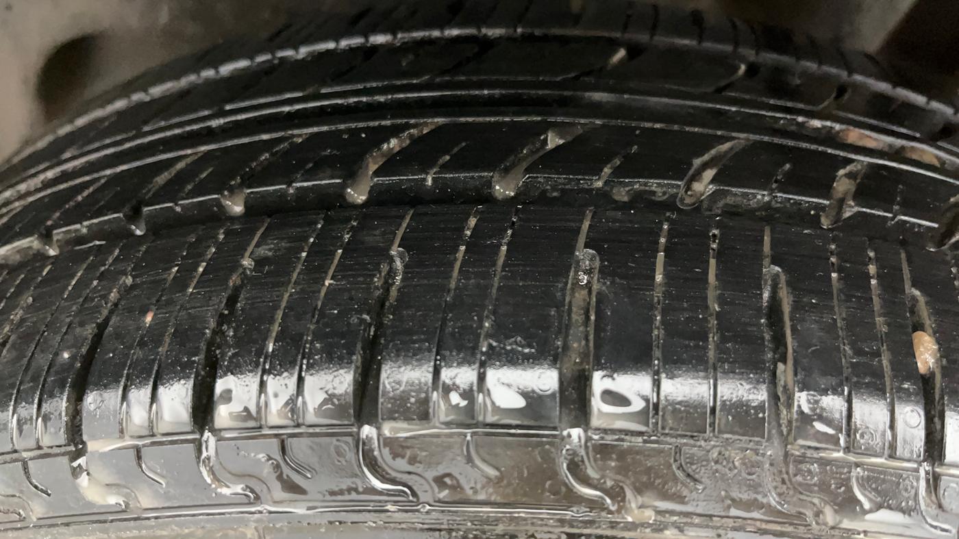 2022 Maruti Dzire VXI CNG, CNG, Manual, 73,489 km, Left Rear Tyre Tread