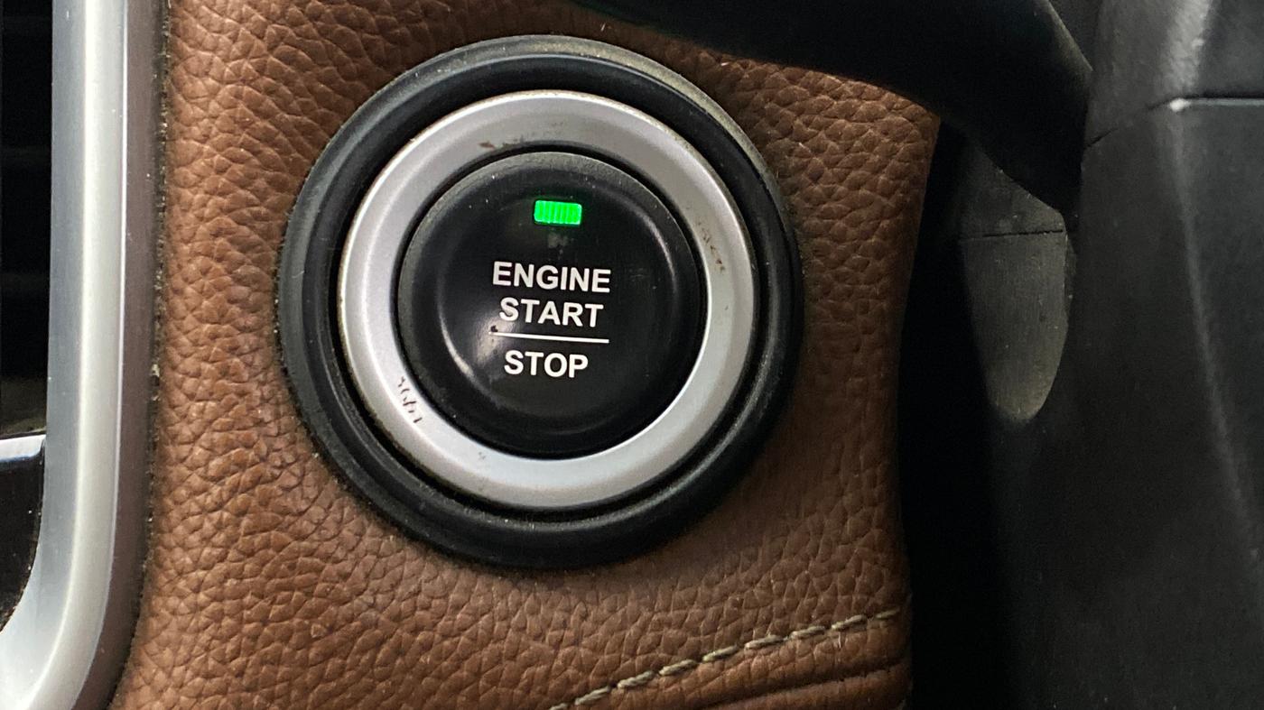 2020 MG HECTOR PLUS SHARP 1.5 PETROL TURBO DCT 6-STR, Petrol, Automatic, 1,12,132 km, Keyless Start/ Stop Button