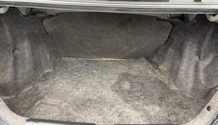 2015 Honda Amaze 1.2L I-VTEC S, Petrol, Manual, 68,808 km, Boot Inside