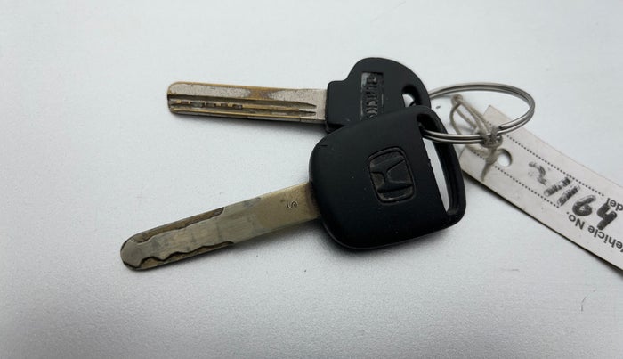 2015 Honda Amaze 1.2L I-VTEC S, Petrol, Manual, 68,808 km, Key Close Up