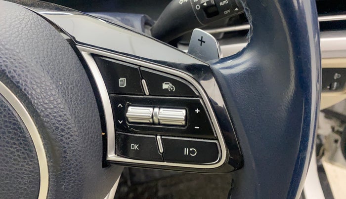 2022 KIA CARENS LUXURY PLUS 1.4 PETROL DCT 7 STR, Petrol, Automatic, 51,950 km, Adaptive Cruise Control