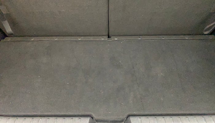 2022 KIA CARENS LUXURY PLUS 1.4 PETROL DCT 7 STR, Petrol, Automatic, 51,950 km, Boot Inside