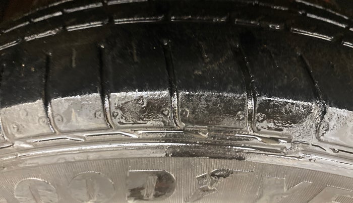 2019 MG HECTOR SHARP 1.5 DCT PETROL, Petrol, Automatic, 46,040 km, Right Front Tyre Tread