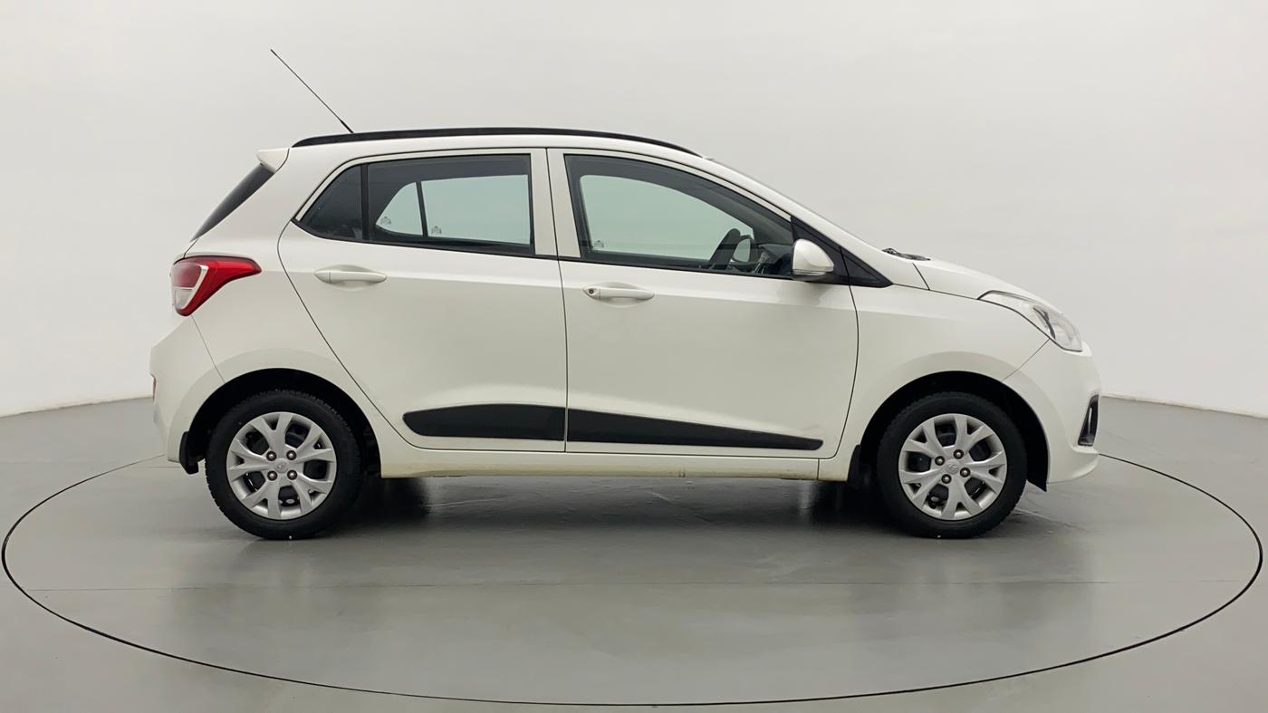 2016 Hyundai Grand i10 SPORTZ 1.2 KAPPA VTVT, Petrol, Manual, 19,416 km, Right Side View