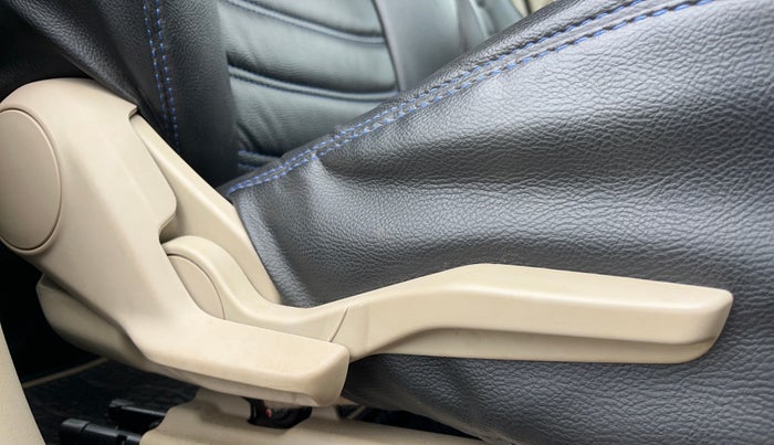 2018 Maruti Dzire VXI, Petrol, Manual, 21,763 km, Driver Side Adjustment Panel