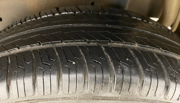 2017 Maruti Celerio ZXI AMT, Petrol, Automatic, 61,292 km, Left Rear Tyre Tread
