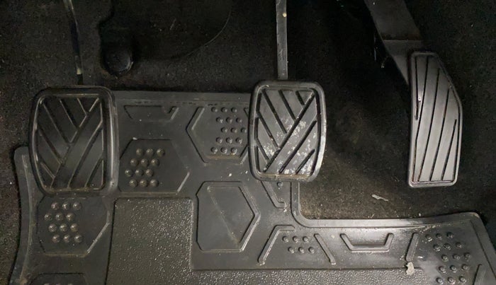 2022 Maruti Alto K10 VXI, Petrol, Manual, 9,865 km, Pedals