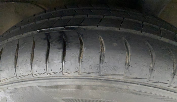 2018 Hyundai NEW SANTRO SPORTZ MT, Petrol, Manual, 13,267 km, Left Rear Tyre Tread