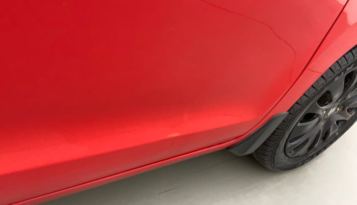 2017 Maruti Baleno ALPHA PETROL 1.2, Petrol, Manual, 83,733 km, Driver-side door - Slightly dented
