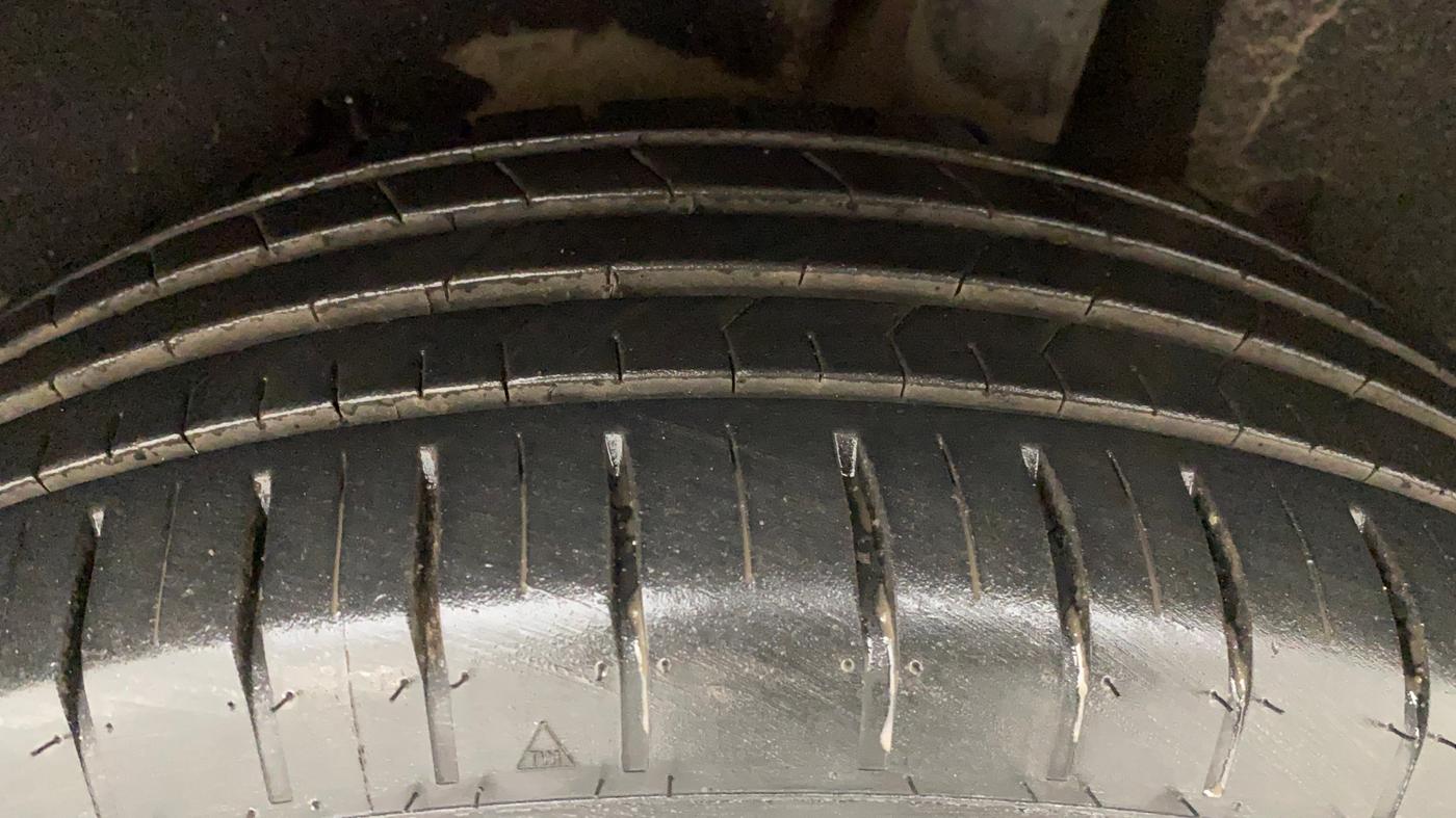 2017 Maruti Baleno ALPHA PETROL 1.2, Petrol, Manual, 83,733 km, Left Rear Tyre Tread