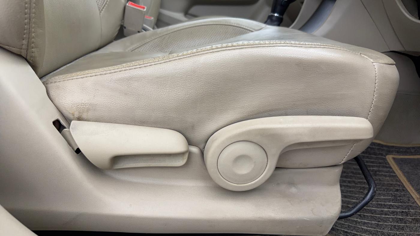 2019 Maruti Ciaz ALPHA  AT 1.5 SHVS PETROL, Petrol, Automatic, 86,206 km, Driver Side Adjustment Panel
