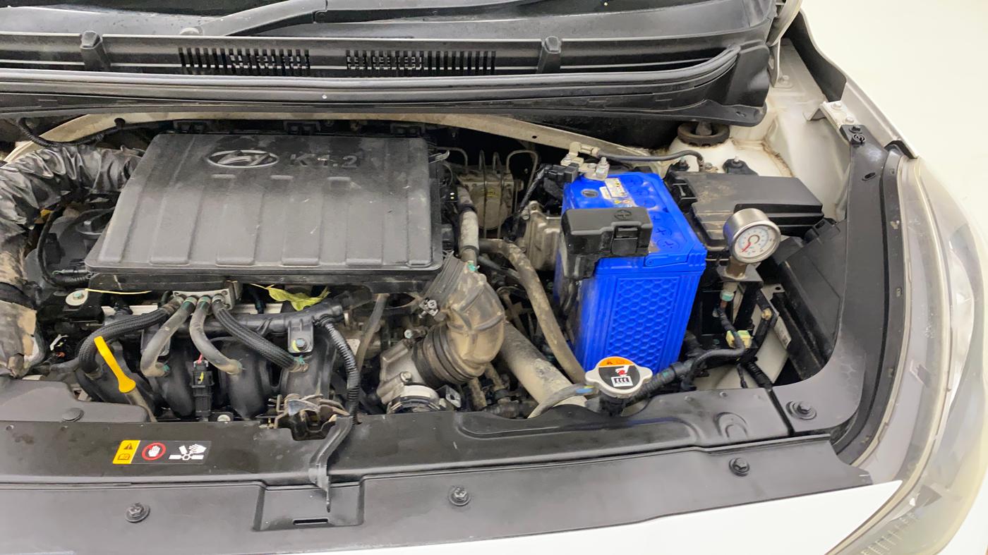 2022 Hyundai AURA S 1.2 CNG, CNG, Manual, 1,36,686 km, Engine View - Left