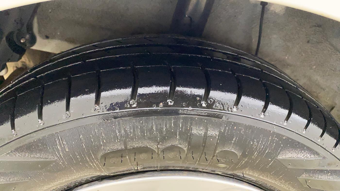 2022 Hyundai AURA S 1.2 CNG, CNG, Manual, 1,36,686 km, Right Rear Tyre Tread