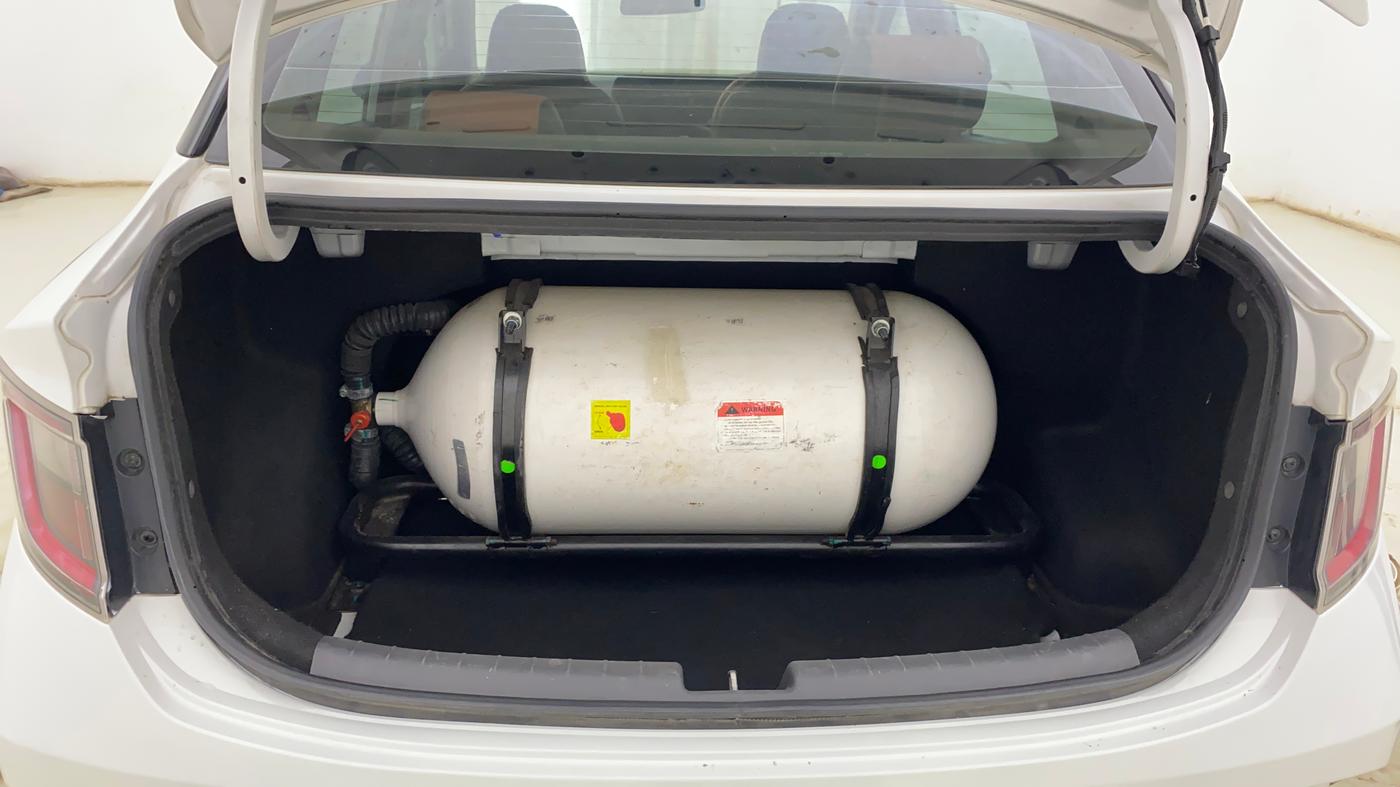 2022 Hyundai AURA S 1.2 CNG, CNG, Manual, 1,36,686 km, Boot Inside