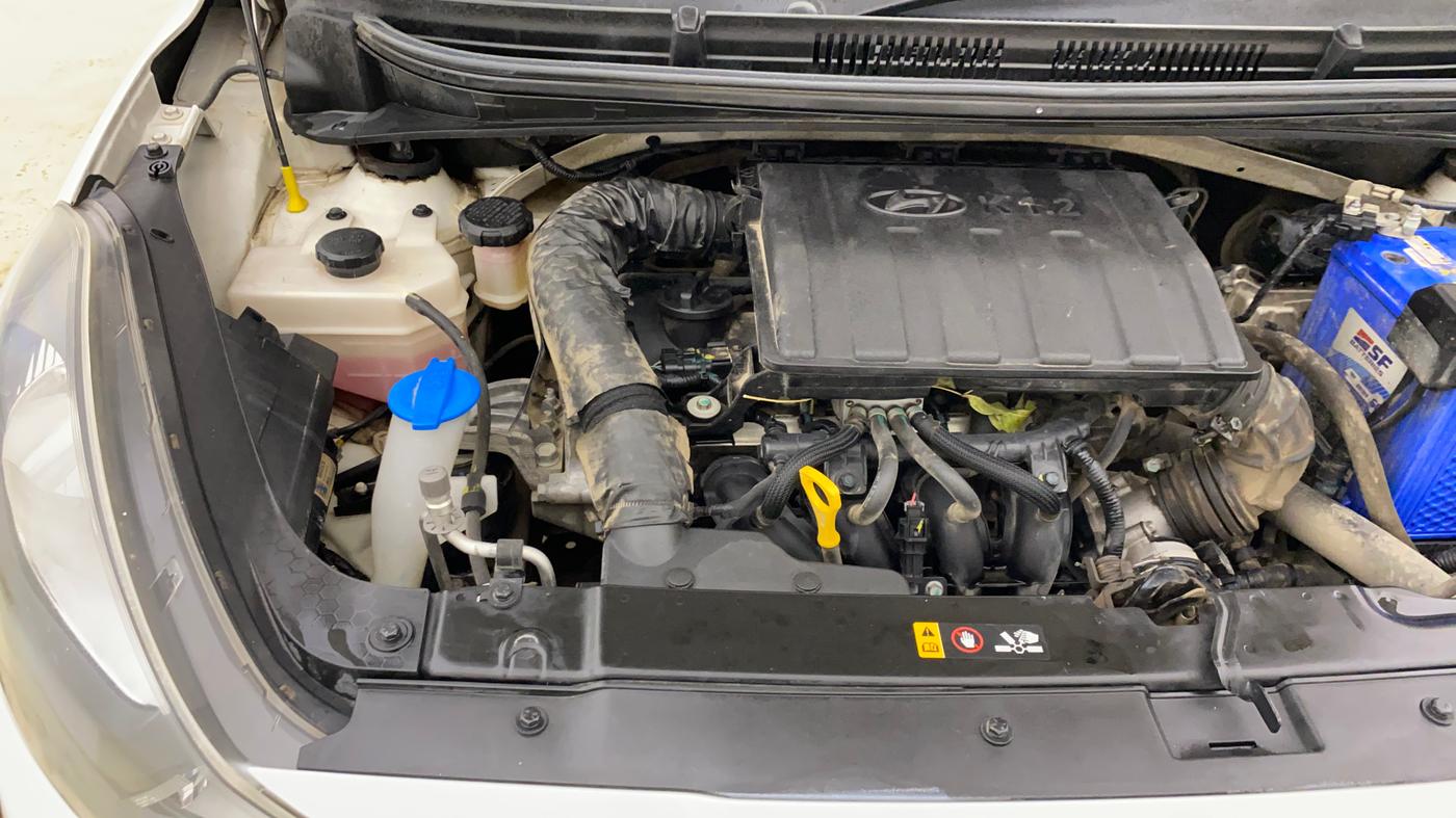 2022 Hyundai AURA S 1.2 CNG, CNG, Manual, 1,36,686 km, Engine View - Right