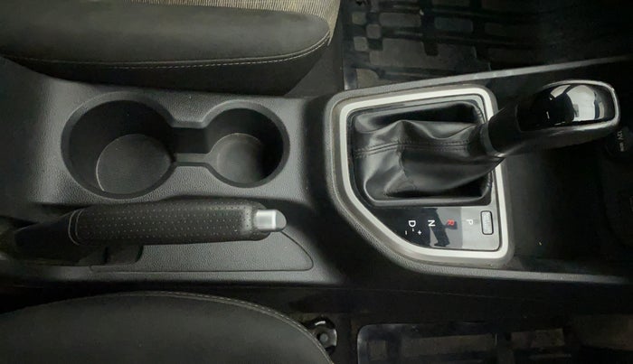 2017 Hyundai Creta SX PLUS AT 1.6 PETROL, Petrol, Automatic, 86,385 km, Gear Lever