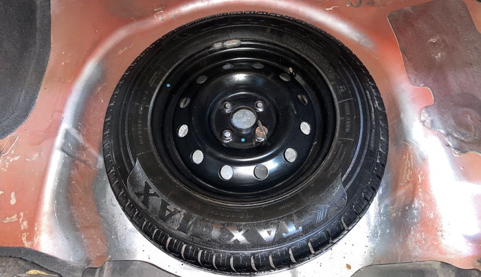 2015 Maruti Swift Dzire VXI, Petrol, Manual, 53,288 km, Spare Tyre